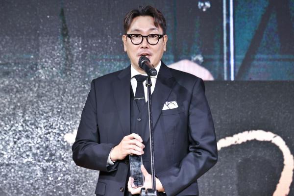 조진웅 "미성년 시절 잘못 있었다…성폭행은 무관"