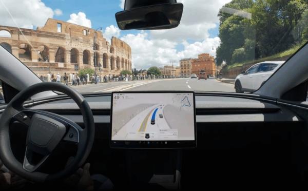 “2년 뒤 출시한다더니…” 테슬라가 운전자들 속인 ‘이것’의 진실