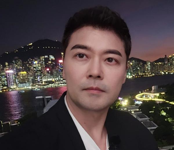 “광고 촬영 전날 헤어져” 충격…전현무, 방송서 전여친 실명 언급했다