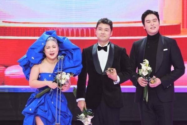 ‘박나래 논란’에 전현무마저…“방송하지 않기로” 결정