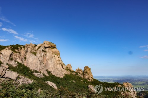 [영암소식]월출산국립공원, 무위사∼미왕재 탐방로 통제 강화