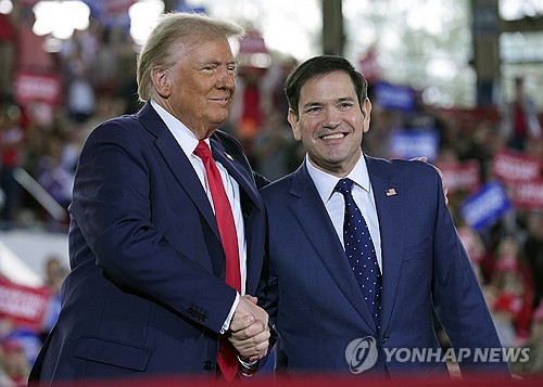 中, 트럼프 '對中매파' 안보라인 인선보도에 "美내정 논평 안해"