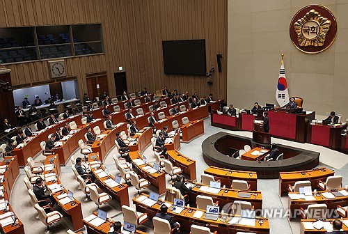 '개식용 종식' 예산에 與 "이재명도 공약" 野 "살처분 정책"