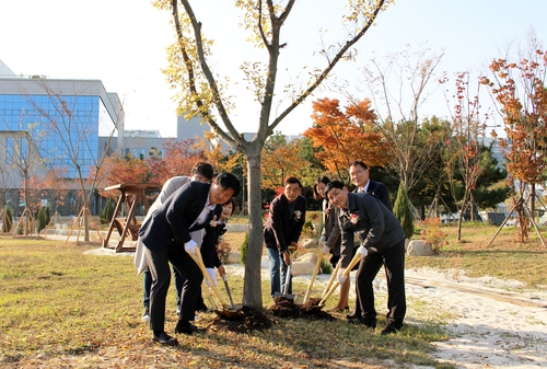 포스코인터, 인천 원창공원 미세먼지 저감 숲 조성