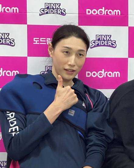 흥국생명·현대캐피탈 선두 이끈 김연경, 허수봉 1라운드 MVP [공식발표]