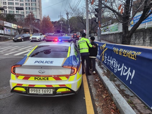 [수능]"고사장에 늦을 것 같아요"…경찰차로 9분만에 입실 완료