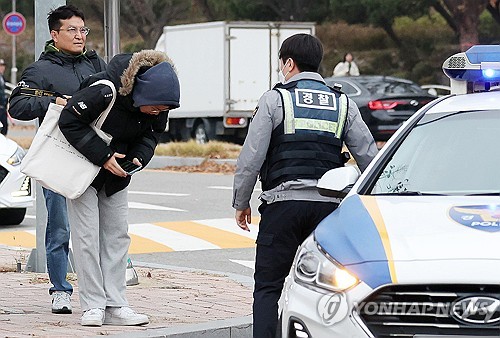 [수능] 수험생 태워주고 수험표 찾아주고…경찰 187건 지원