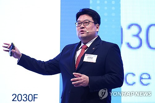 [미래경제포럼] 신창환 교수 "칩렛 밸류체인, 반도체 새 협력모델"