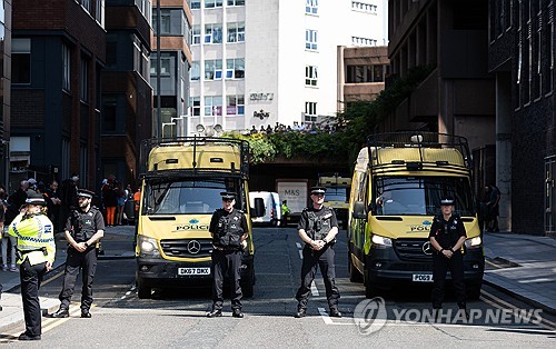 英, 온라인서 흉기판매 방치한 경영진에 과징금 추진