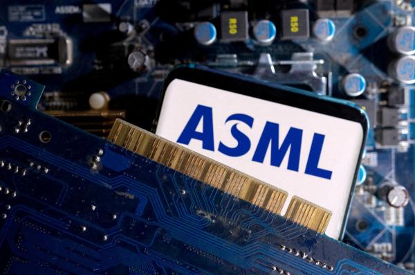 ASML "2030년 AI메모리 시장 1조달러 돌파…수혜 볼 것"