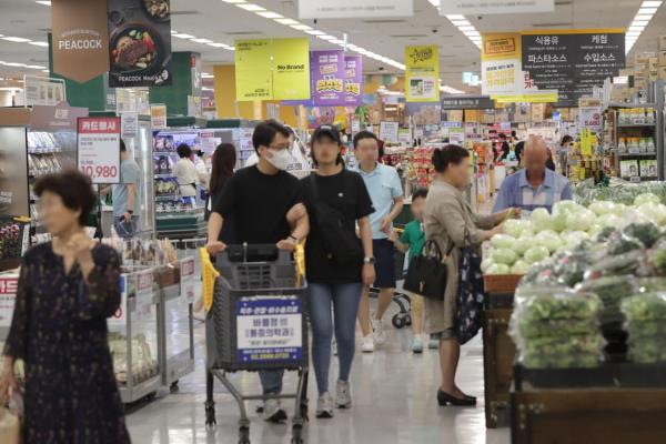 서울 중구 대형마트 일요일에 영업…의무휴업 수요일로 변경