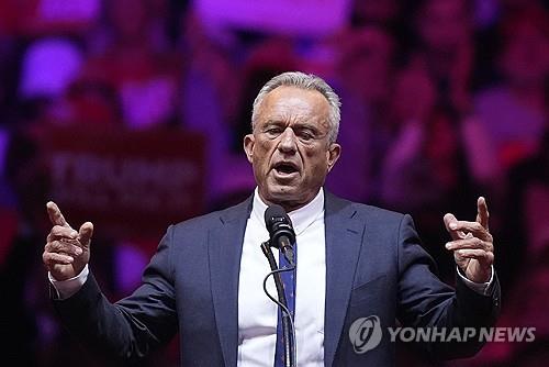 "백신 맞고 자폐증"…美보건장관 지명자 '돌팔이 주장들' 시험대