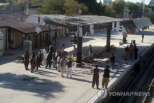 파키스탄 남서부서 1주일 만에 또 테러…"군인 7명 사망"