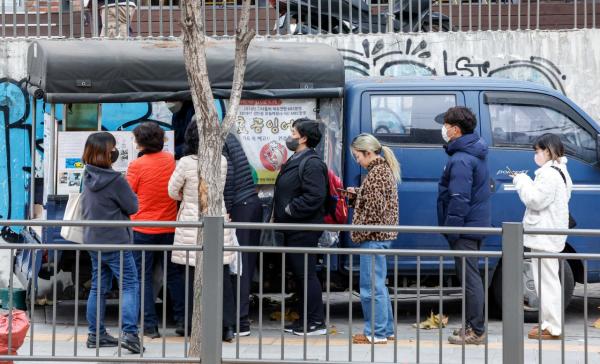 자취 감춘 겨울철 대표간식 '붕어빵'… '1000원에 4개는 어디에'