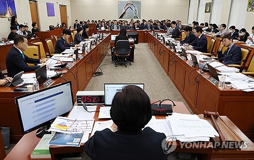 AI 기본법 제정안·단통법 폐지안, 과방위 소위 통과