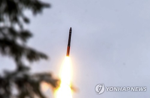 러 매체 "ICBM 발사 소문 돌아…비정상적 폭발 감지"