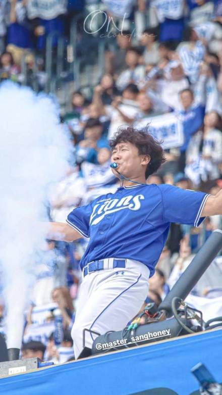 [IS인터뷰] “어쩌다보니 제가 만들고 부르고 있네요”…‘헌토벤’ 김상헌 단장의 변(辯)