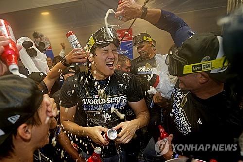 '50-50' 오타니·홈런왕 저지, MLB 양대 리그 '만장일치' MVP(종합)