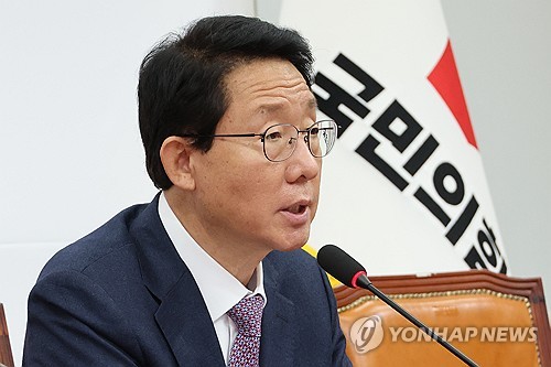 與 "野 상법 개정에 업계 부담…자본시장법 개정으로 주주 보호"