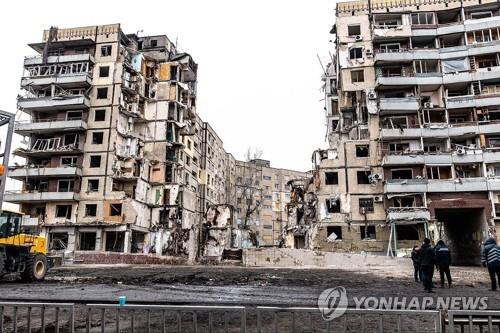 천일째 금기 '장거리 미사일' 족쇄 해제…러-우크라 핑퐁 예고