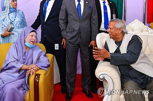 '차기 유력' 방글라 野지도자, 6년만에 공개석상 등장