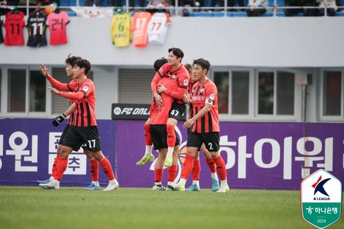 '양민혁 고별전서 결승골' 강원, 포항 꺾고 창단 최고 성적 2위(종합)