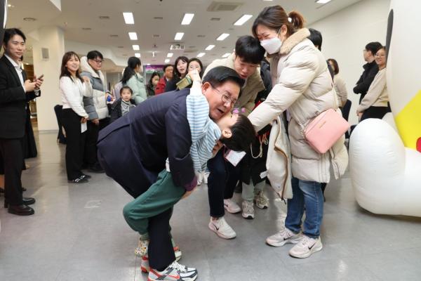 박강수 마포구청장 ‘우리가족 사랑해요’ 엄빠랑 캠프 수료식 격려