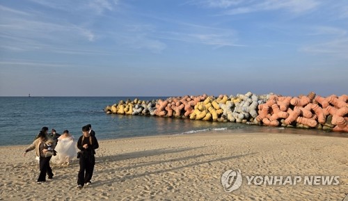 강원 대체로 맑음…낮 최고 14도