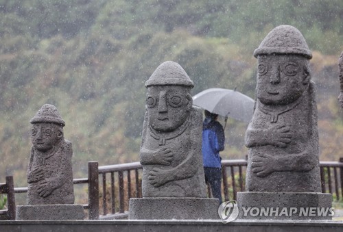 오늘 밤 제주·호남부터 많은 비…내일 새벽 전국 확대