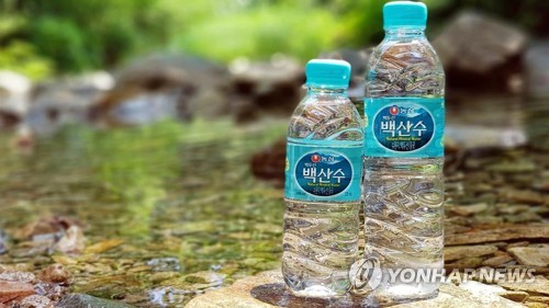 농심, 내달 백산수 출고가 평균 10% 인상…"가격 조정 7년 만"