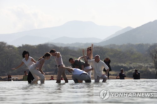 '하늘연못 인생샷' 제주돌문화공원, 최우수 공영관광지로 선정