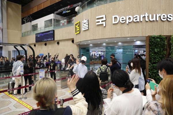 여름방학·추석에 해외서 카드 긁어…3분기 해외 카드사용액 역대 최대