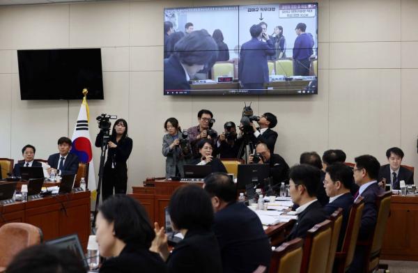 과방위, AI기본법·단통법 의결…28일 본회의 처리 전망