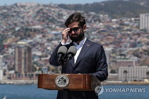 30대 칠레 대통령, 10년전 성추문으로 고소 당해…정계 '뒤숭숭'