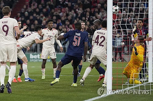 김민재 UCL 데뷔골·시즌 2호골 폭발…뮌헨, PSG에 1-0 앞서