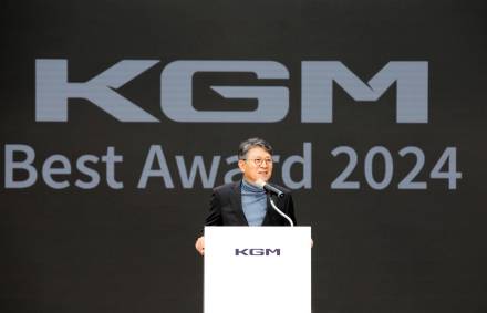 곽재선 KGM 회장, 전사 포상 행사서 "더 훌륭하고 튼튼한 회사 만들자"