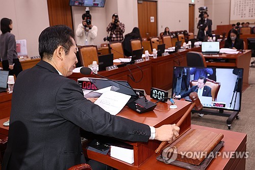 野주도 강백신·엄희준 검사 탄핵청문회, 내달 11일 실시