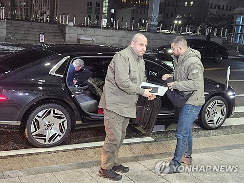 방한 우크라 국방 "안보증진 논의…北전투경험, 韓에 큰 위협"