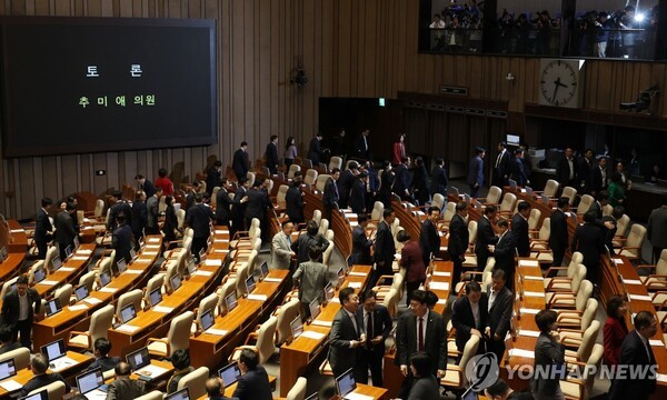 국회는 오늘(28일) 본회의에 더불어민주당이 강행 처리를 예고한 상설특검 후보 추천 관련 규칙 개정안, 양곡관리법 개정안을 상정할 예정이다. [사진=연합]