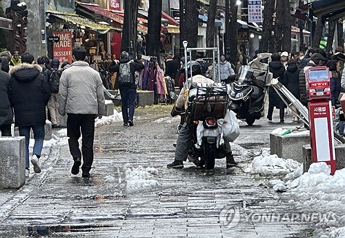 폭설에 자동차 보험 사고 접수 66% 늘어…긴급출동 건수도 급증