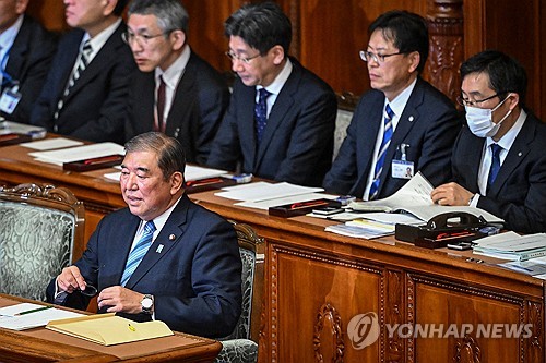 측근만 찾는 日이시바 총리…"정·재계 인사와 식사도 잘 안해"