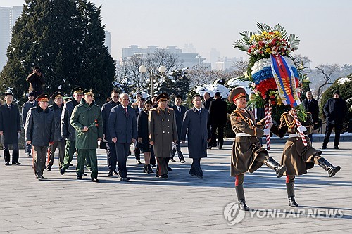 러시아 국방장관, 1박2일 방북 마치고 평양 떠나(종합)