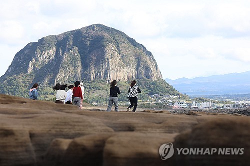 제주 맑다가 저녁부터 흐려져…낮 최고 18∼19도