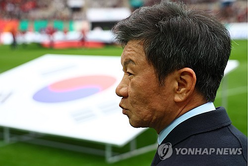 "정몽규 축구협회장 4선 도전, 국민 61%가 반대"[리얼미터]