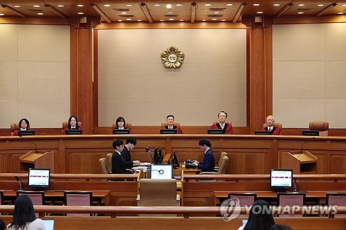 8년 만에 '탄핵열차' 다시 굴러갈까…재판관 공석이 변수