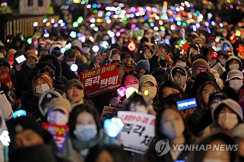 만화계도 尹대통령 탄핵 촉구…이현세·강풀 등 566명 시국선언