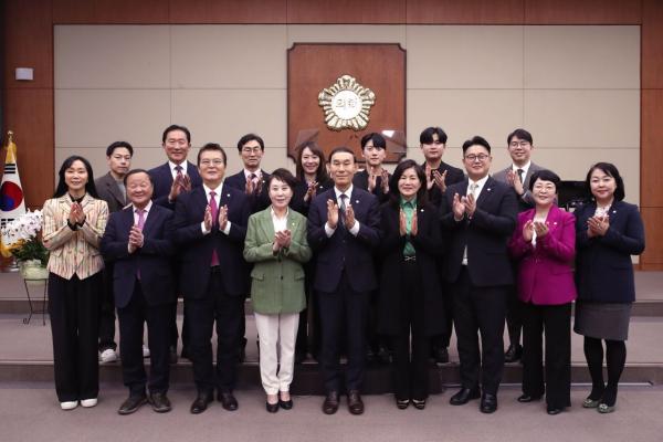 서초구의회, 8912억 규모 2025년도 예산 확정...정례회 폐회