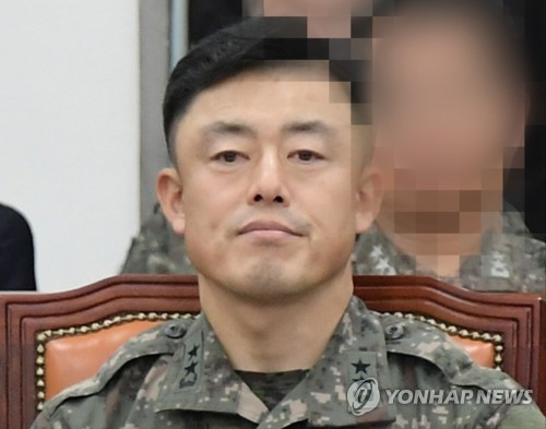 경찰, '계엄투입·포고령 작성' 전현직 정보사령관 긴급체포(종합)