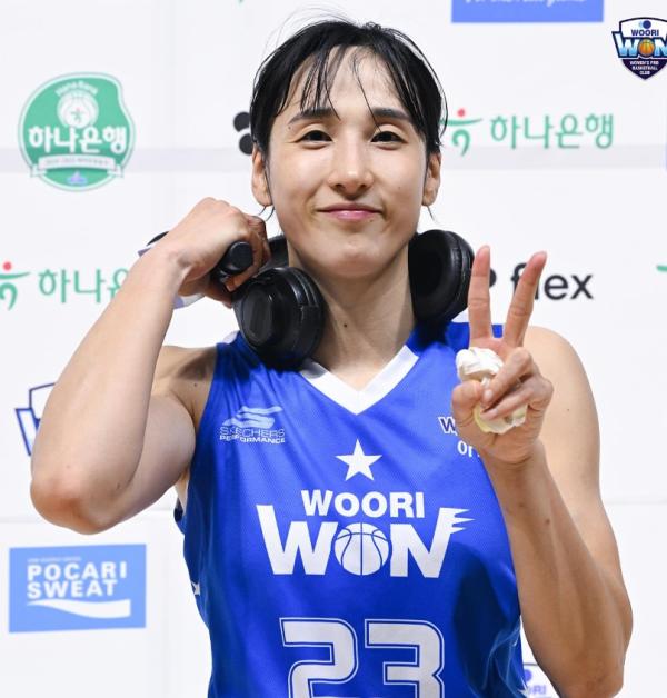 [디시트렌드] 여자 농구 팬심 폭발! 1위 김단비 독주, 2위 이주연 상승세 눈길