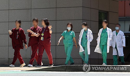 '간호사 골수검사' 두고 갑론을박…간호법 시행령에 영향 미칠까